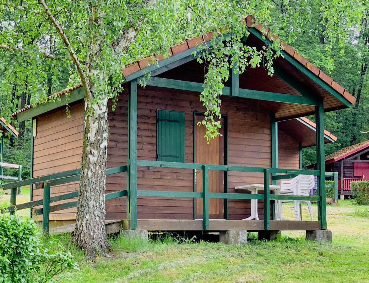 Camping Les Vosges Du Nord Oberbronn Exterior photo