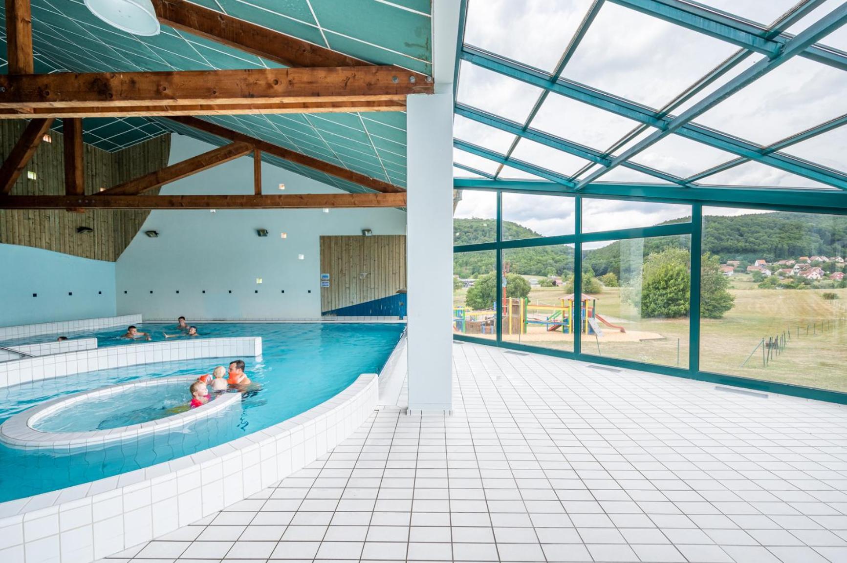 Camping Les Vosges Du Nord Oberbronn Exterior photo