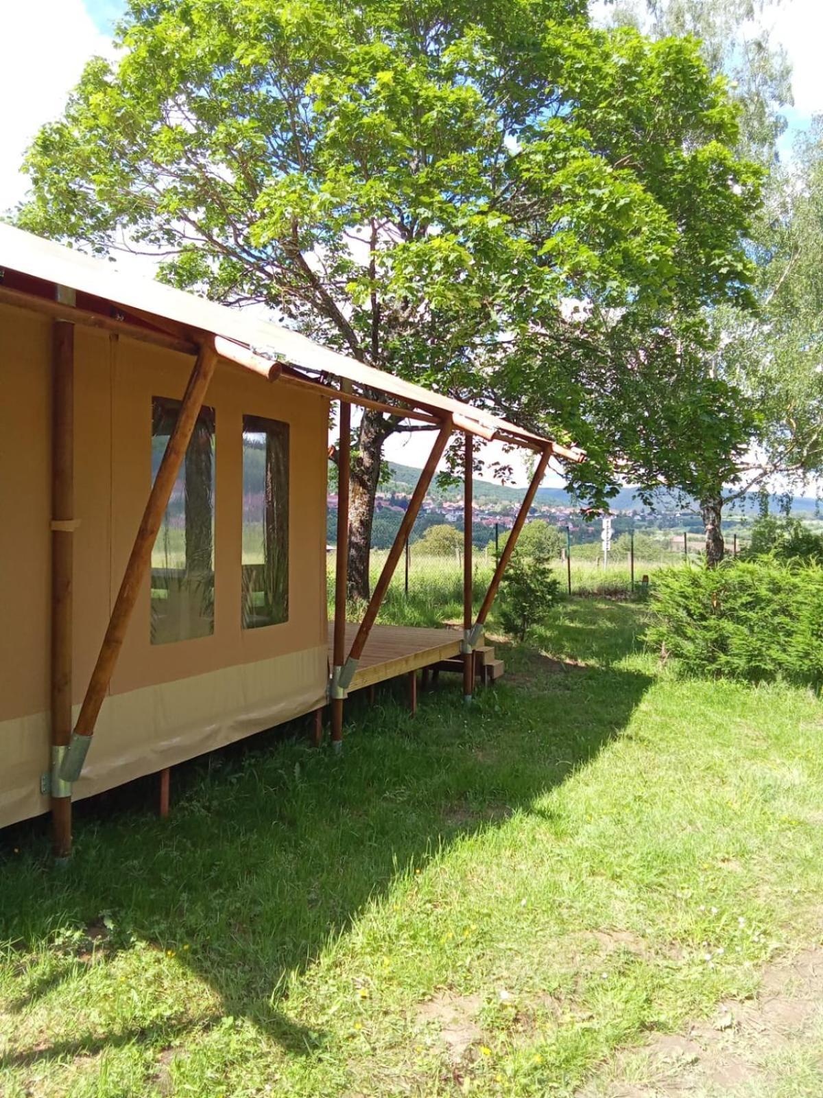 Camping Les Vosges Du Nord Oberbronn Exterior photo